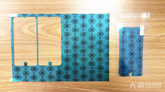 Wewnętrzne środowisko pracy Obsługiwana maszyna do cięcia laserem folii ochronnych z wagą 40KG i formatem PLT