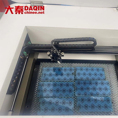 Daqin Screen Protector Laserowa maszyna do cięcia szkła hartowanego 30W