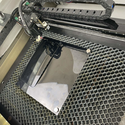 Maszyna do cięcia laserowego Daqin Screen Protector do mobilnej ochrony prywatności 700W 50Hz