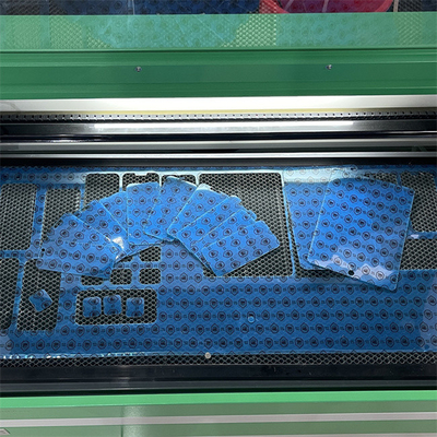 Daqin 1300W Telefon komórkowy ochraniacz ekranu ze szkła hartowanego Maszyna do cięcia laserowego Producent