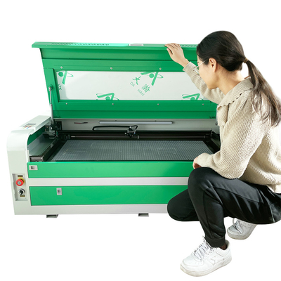Użytkownik przyjazny 9H Nano Tempered Glass Screen Protector Laser Cutting Machine z technologią laserową CO2