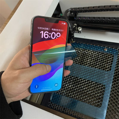 Maszyna do cięcia laserowego ochraniacza ekranu obsługująca dowolny model i kształt z łatwą modyfikacją i dodaniem danych szablonu