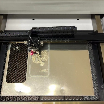 30w 50w Screen Protector Maszyna do cięcia laserowego do telefonów i sklepu z akcesoriami do telefonów