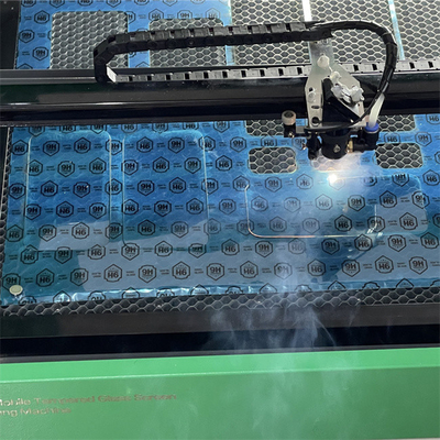 Daqin High Precision Laser Cutting Machine For Mobile Screen Protector (maszyna do cięcia laserowego o wysokiej precyzji)